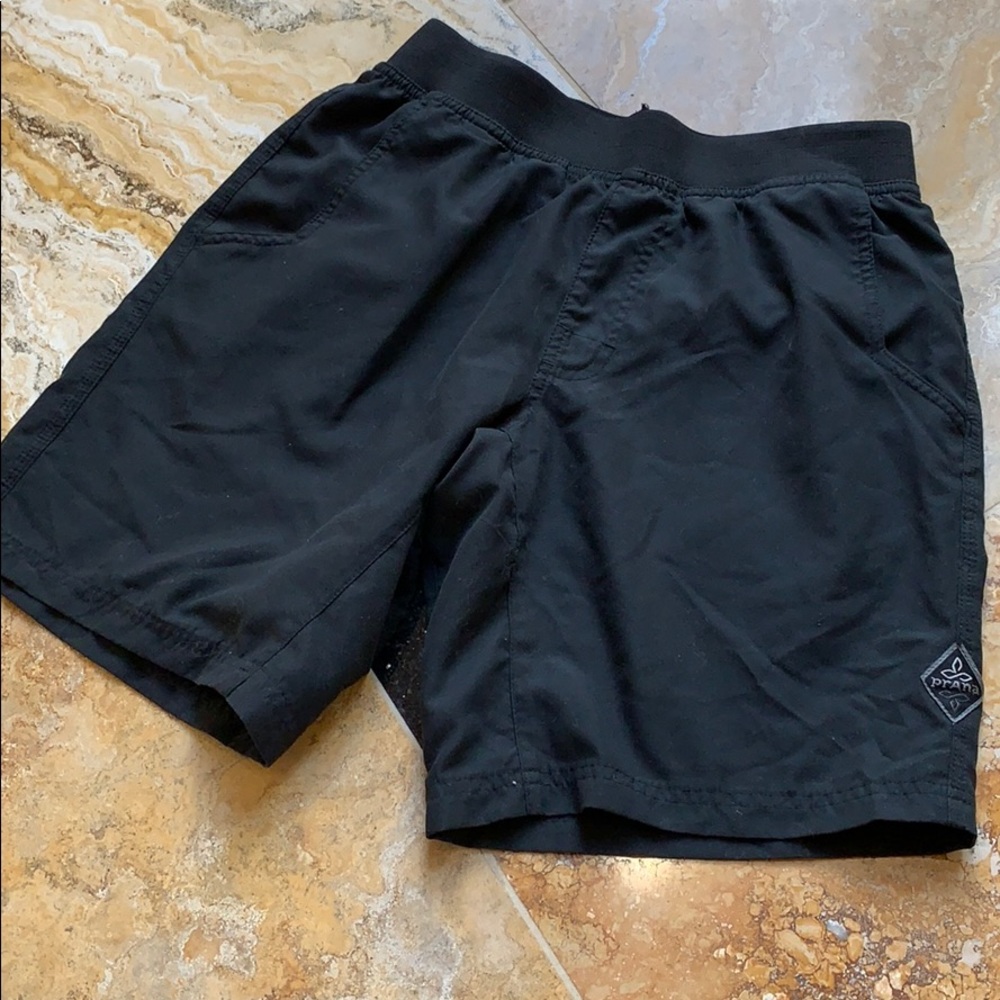 PrAna lightweight walking short/Velcro back pocket